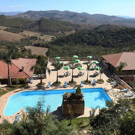 Hotel Alpha Ville Chales Консейсан-да-Ибитипока Экстерьер фото