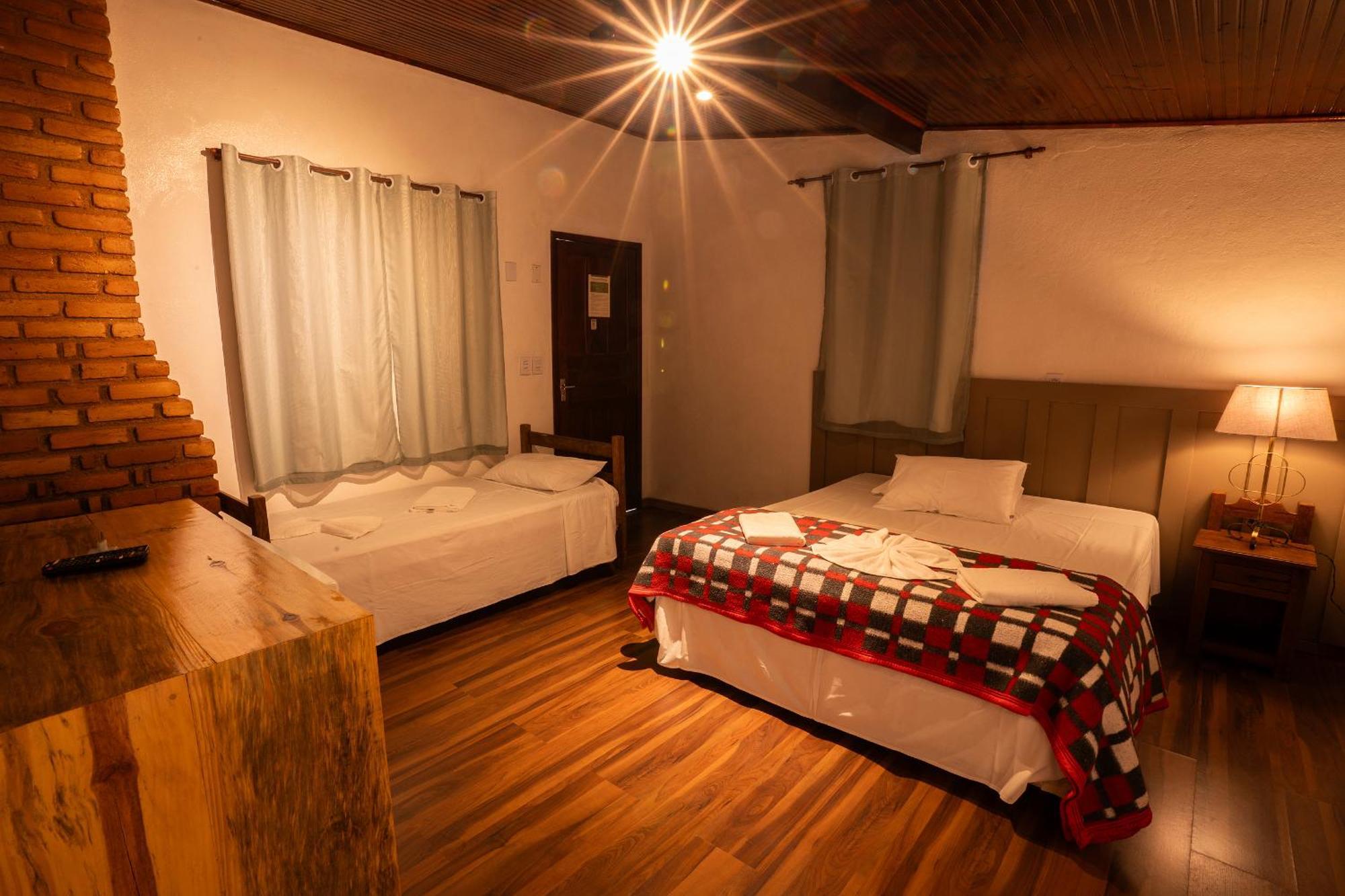 Hotel Alpha Ville Chales Консейсан-да-Ибитипока Экстерьер фото