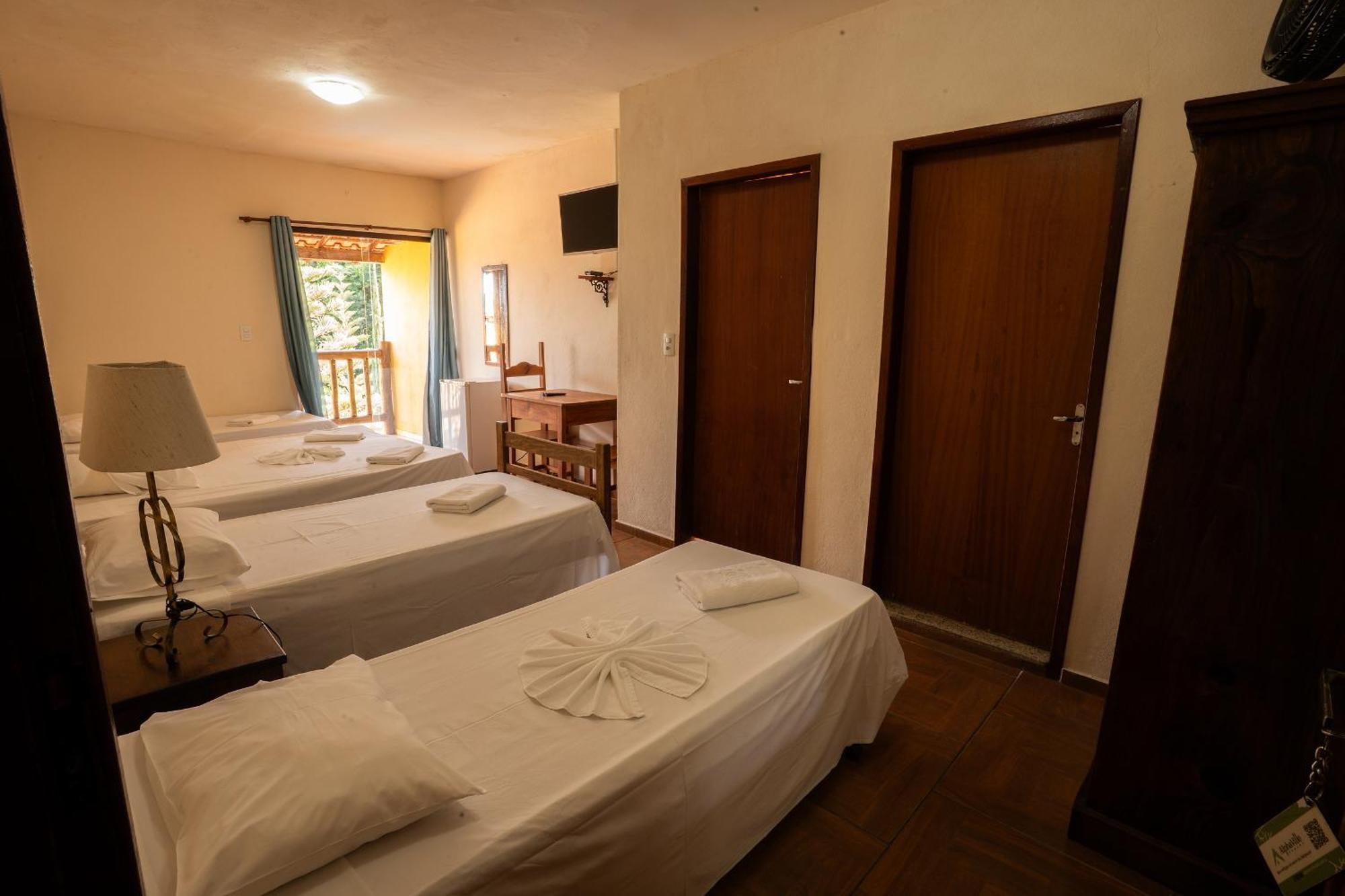 Hotel Alpha Ville Chales Консейсан-да-Ибитипока Экстерьер фото